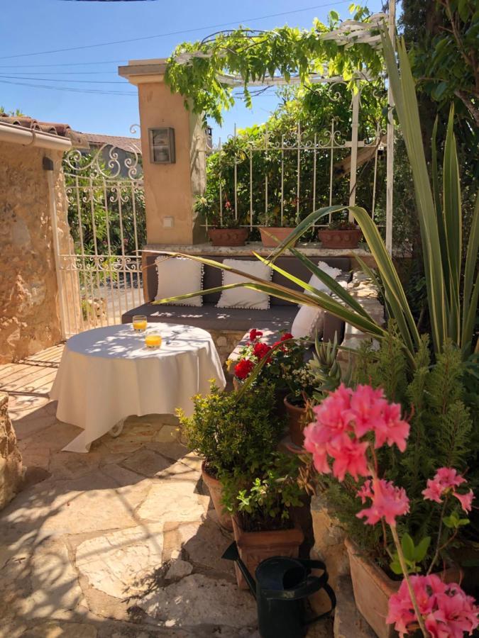 Villa L'Ile Aux Fleurs Ventabren Exterior foto